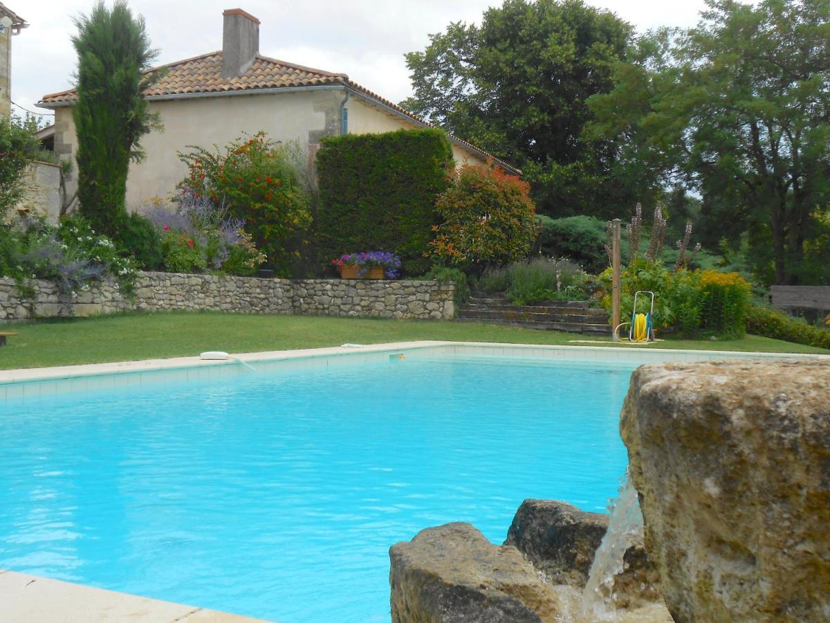 Bed and Breakfast les tamaris à Castelnau-sur-Gupie Extérieur photo